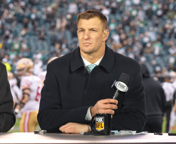 NFL Legend Rob Gronkowski Unexpectedly Defends Josh Allen Amid Heavy Backlash After Bills vs. Dolphins: “What’s Happening to Josh Allen Is an Injustice to Football” – His Statement Immediately Sends Bills Mafia Into an Uproar