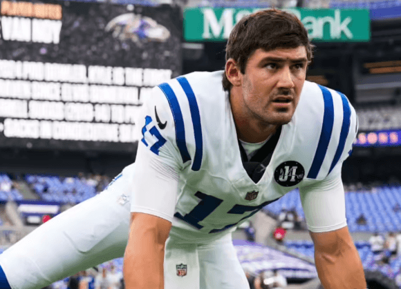 Colts Move Fans to Tears by Placing “KB17” Stickers on Practice Helmets to Support Kris Boyd in Critical Condition After Manhattan Shooting