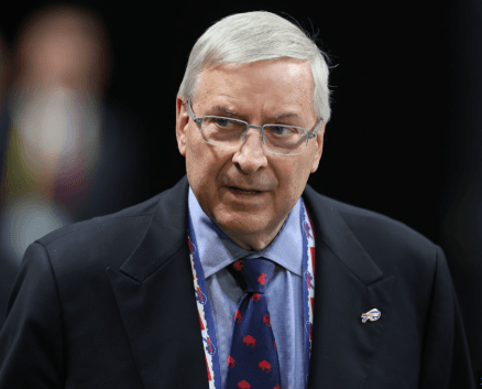 Owner Terry Pegula Announces Thanksgiving Week Stadium Tour Discount – Special Support for Children and Expectant Mothers