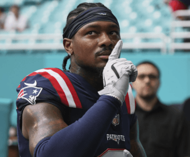 Stefon Diggs Shocks the Online Community by Suddenly Filing a Lawsuit Against an Influencer After a Series of Controversial Accusations