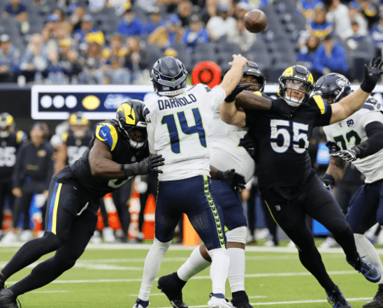 QB Sam Darnold Takes Responsibility After “Game-Changing Play” Against Rams: “I Played Through Pain While Getting Hit Repeatedly in the Same Spot, Just Hoping to Create One Chance for the Seahawks”