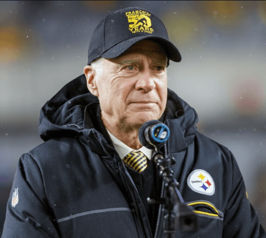 Steelers owner Art Rooney II calls on the NFL to discipline the young Bears defender after a deliberate hit targeting OT Broderick Jones — and the viral video has sent Steelers Nation into outrage