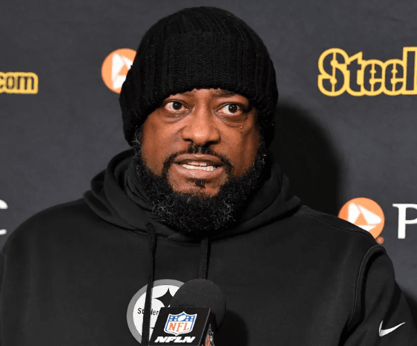 QB Aaron Rodgers Confirms He Will Play Despite Still Dealing with Injury – Mike Tomlin Reveals Reason He Had to Lock in QB1 Early Before the Epic Clash with the Bills