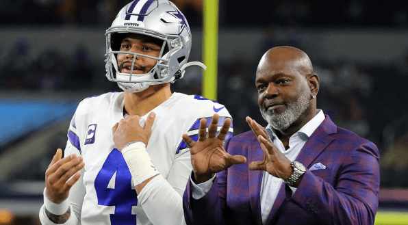 Emmitt Smith Shocks Cowboys Nation After Accepting Jerry Jones’ Offer